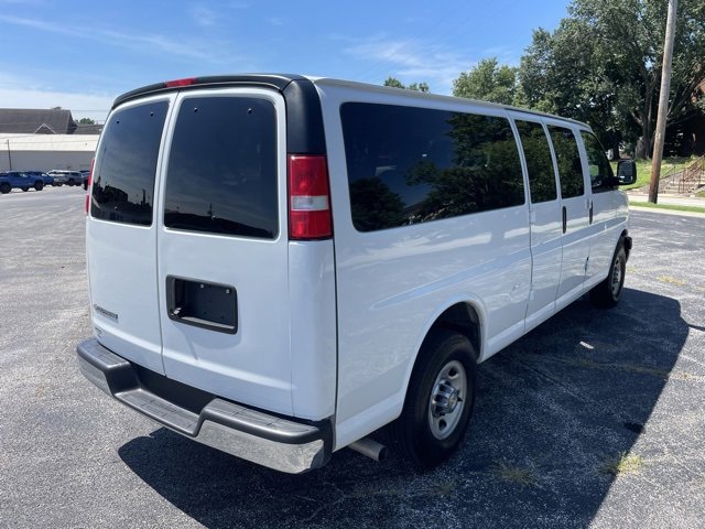 Used 2024 Chevrolet Express 3500 LT w/ LT Preferred Equipment Group image 5