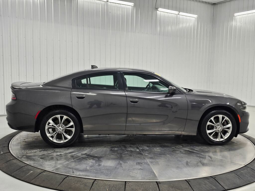 Used 2020 Dodge Charger SXT w/ Plus Group image 30