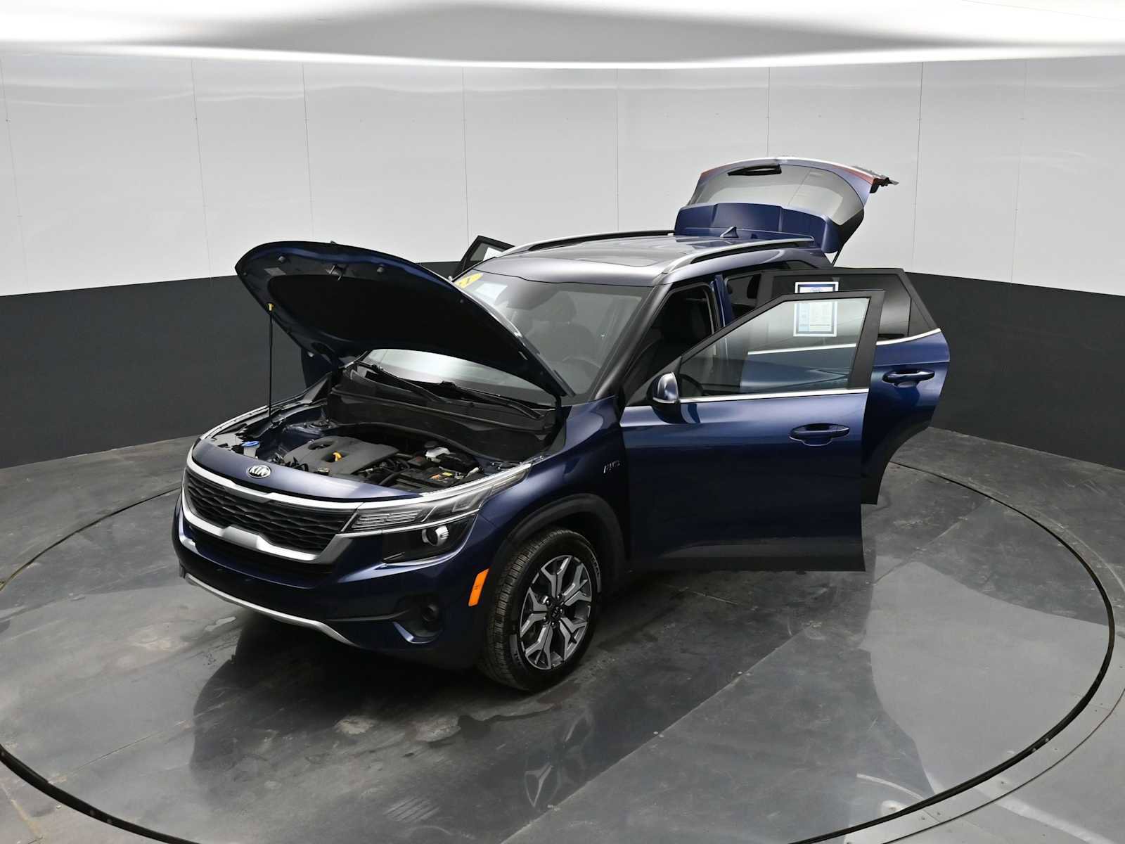 Used 2021 Kia Seltos EX image 39