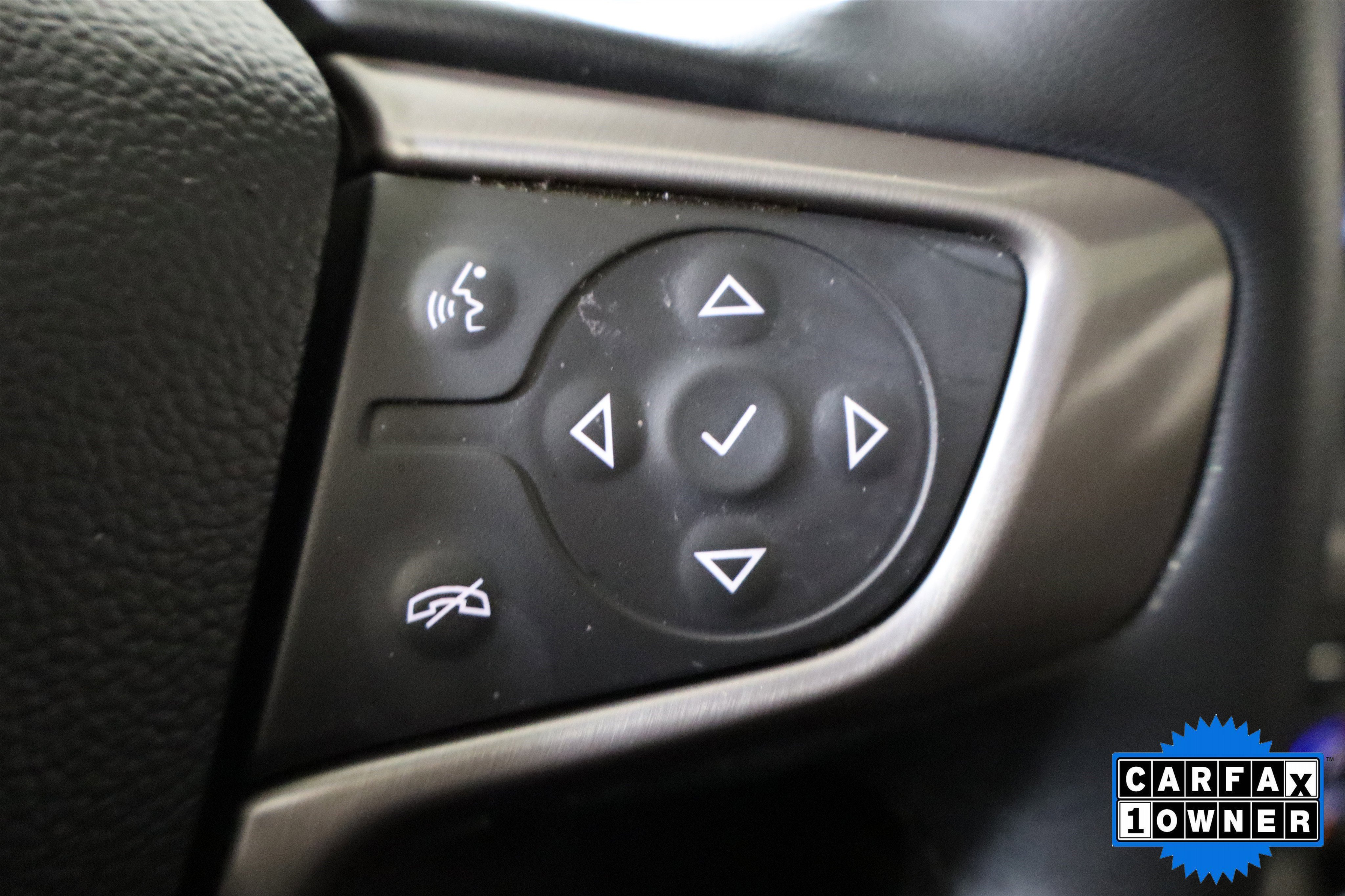 Used 2023 GMC Acadia AT4 w/ Technology Package image 30