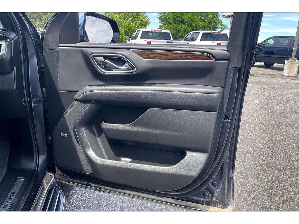 Used 2024 Chevrolet Suburban Premier w/ Max Trailering Package AWD/4WD image 26