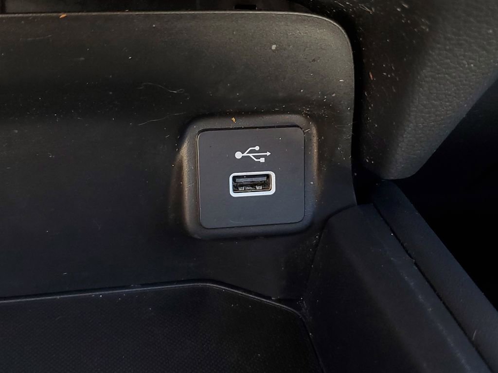 Used 2025 Honda HR-V LX image 27