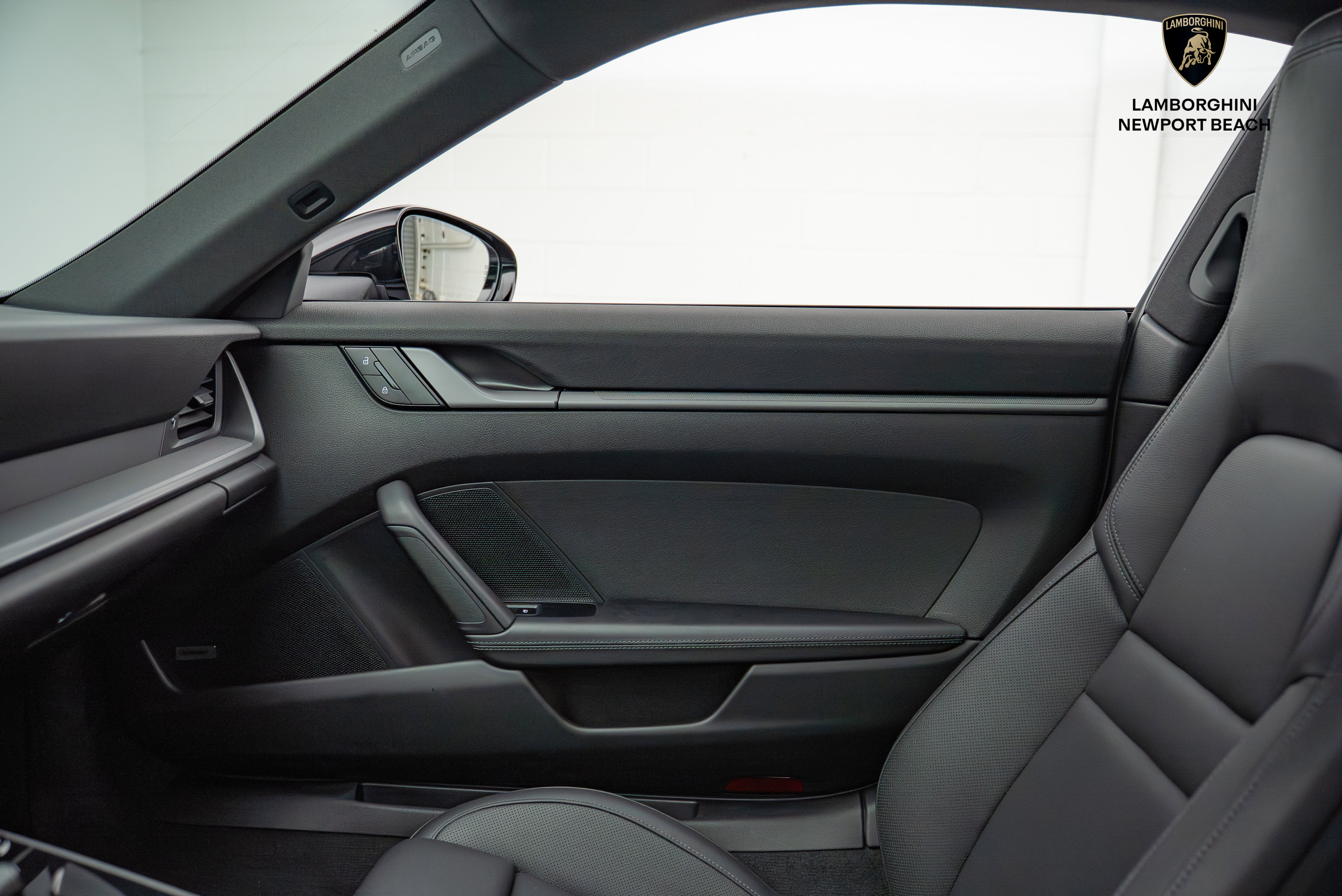 Used 2025 Porsche 911 Carrera image 34