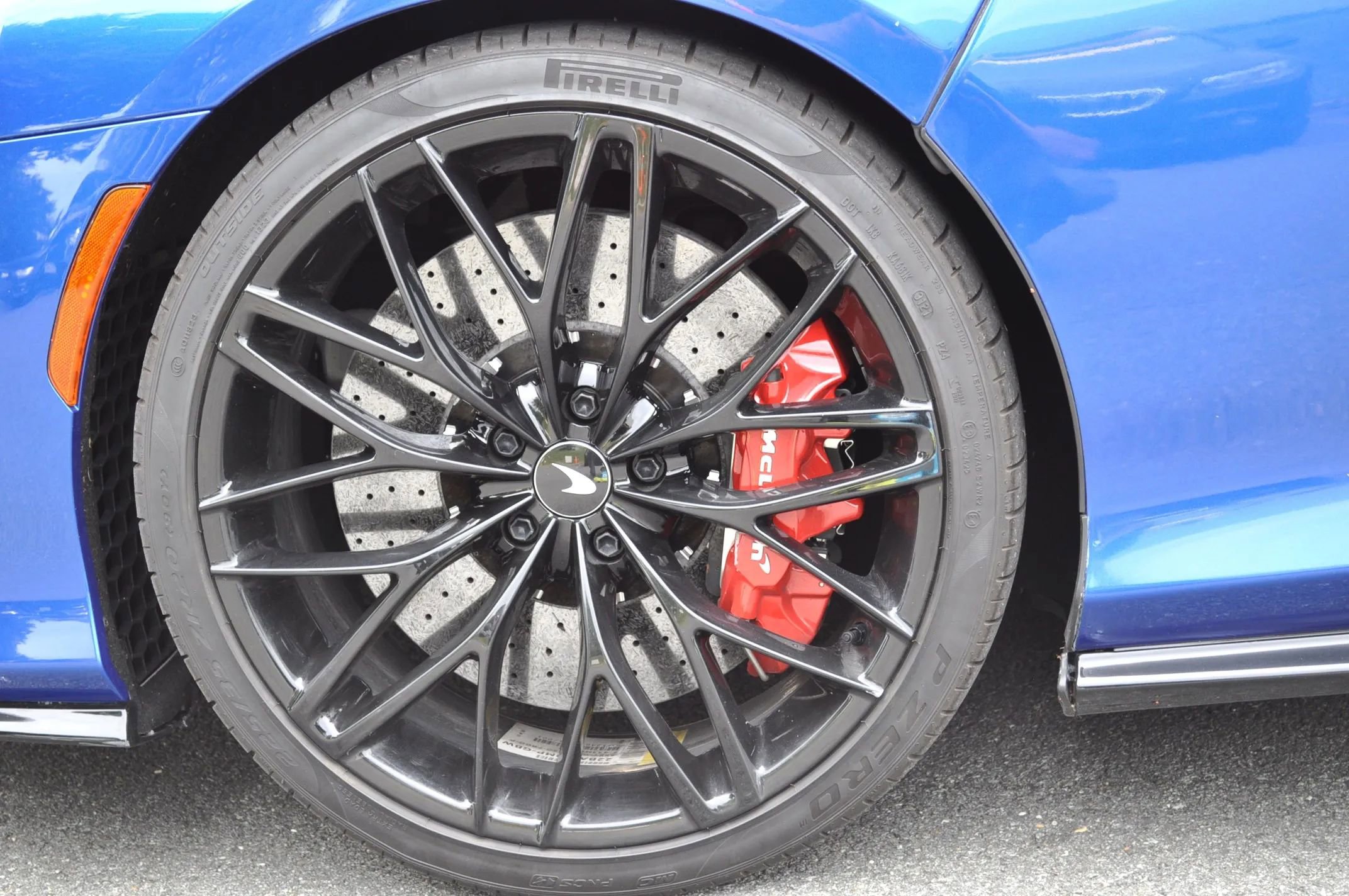 Used 2022 McLaren GT image 11