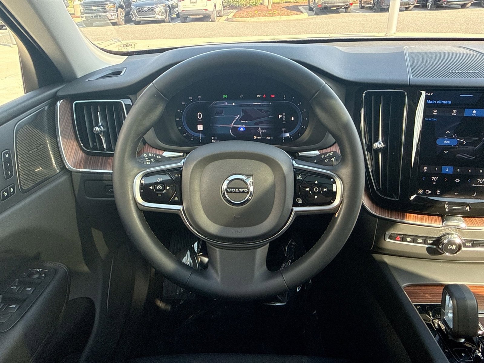 Certified 2023 Volvo XC60 B5 Plus w/ Climate Package AWD/4WD image 16