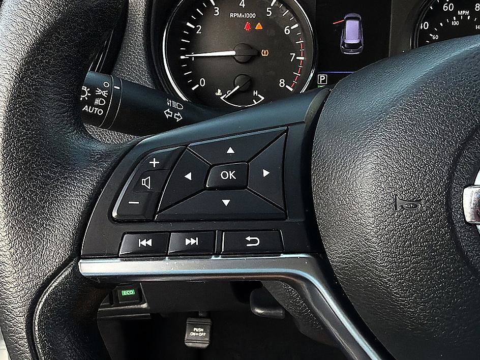 Used 2019 Nissan Rogue S image 15