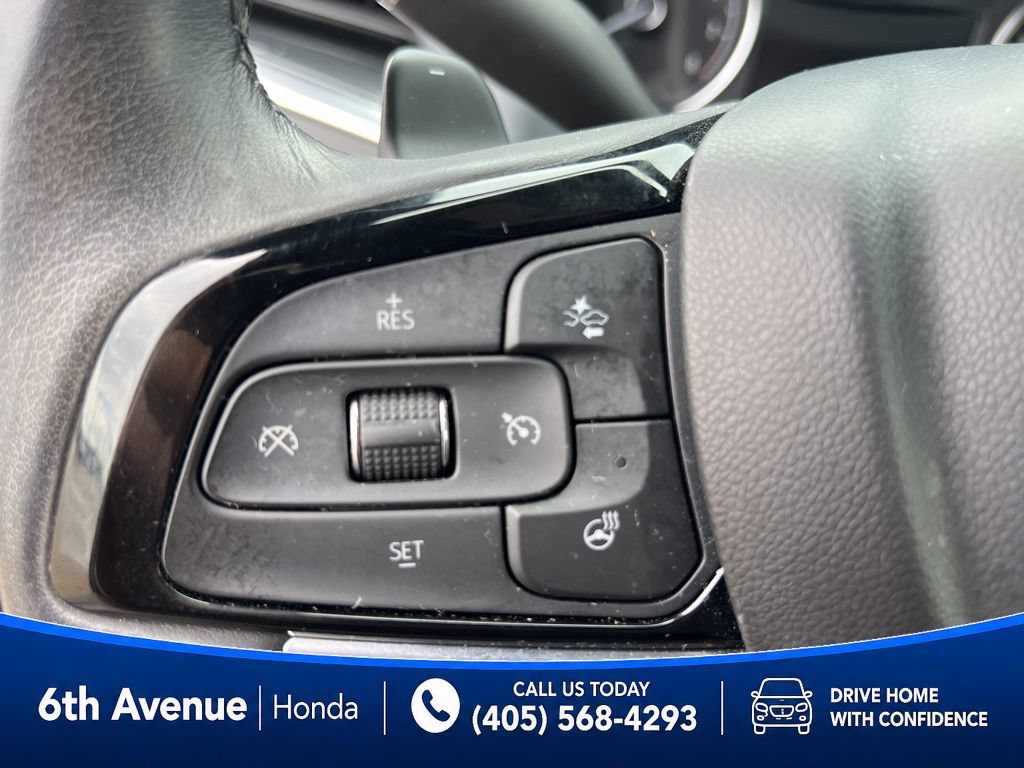 Used 2023 Buick Enclave Essence w/ Sport Touring Edition FWD image 32