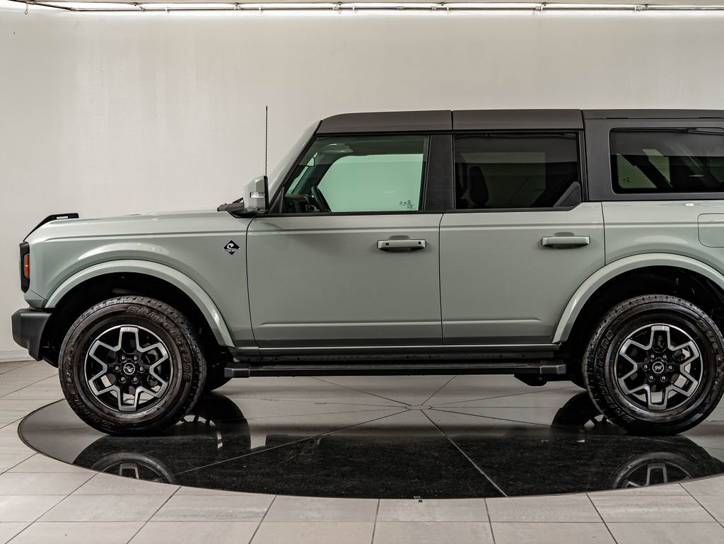 Used 2024 Ford Bronco Outer Banks image 8
