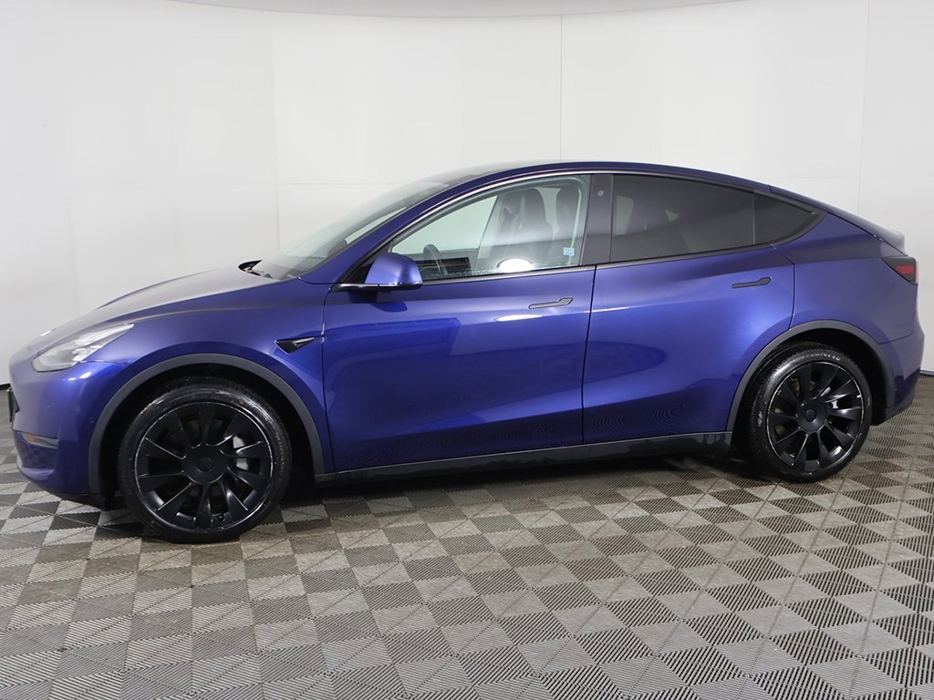 Used 2021 Tesla Model Y Long Range image 15