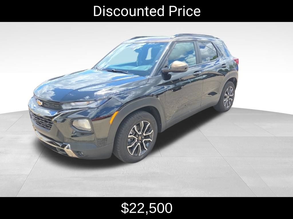 Used 2022 Chevrolet TrailBlazer ACTIV w/ Sun and Liftgate Package FWD image 3