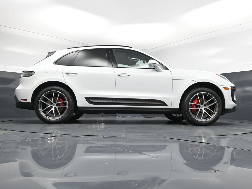 Certified 2023 Porsche Macan S AWD/4WD image 25