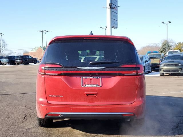 New 2026 Chrysler Pacifica Select FWD image 6