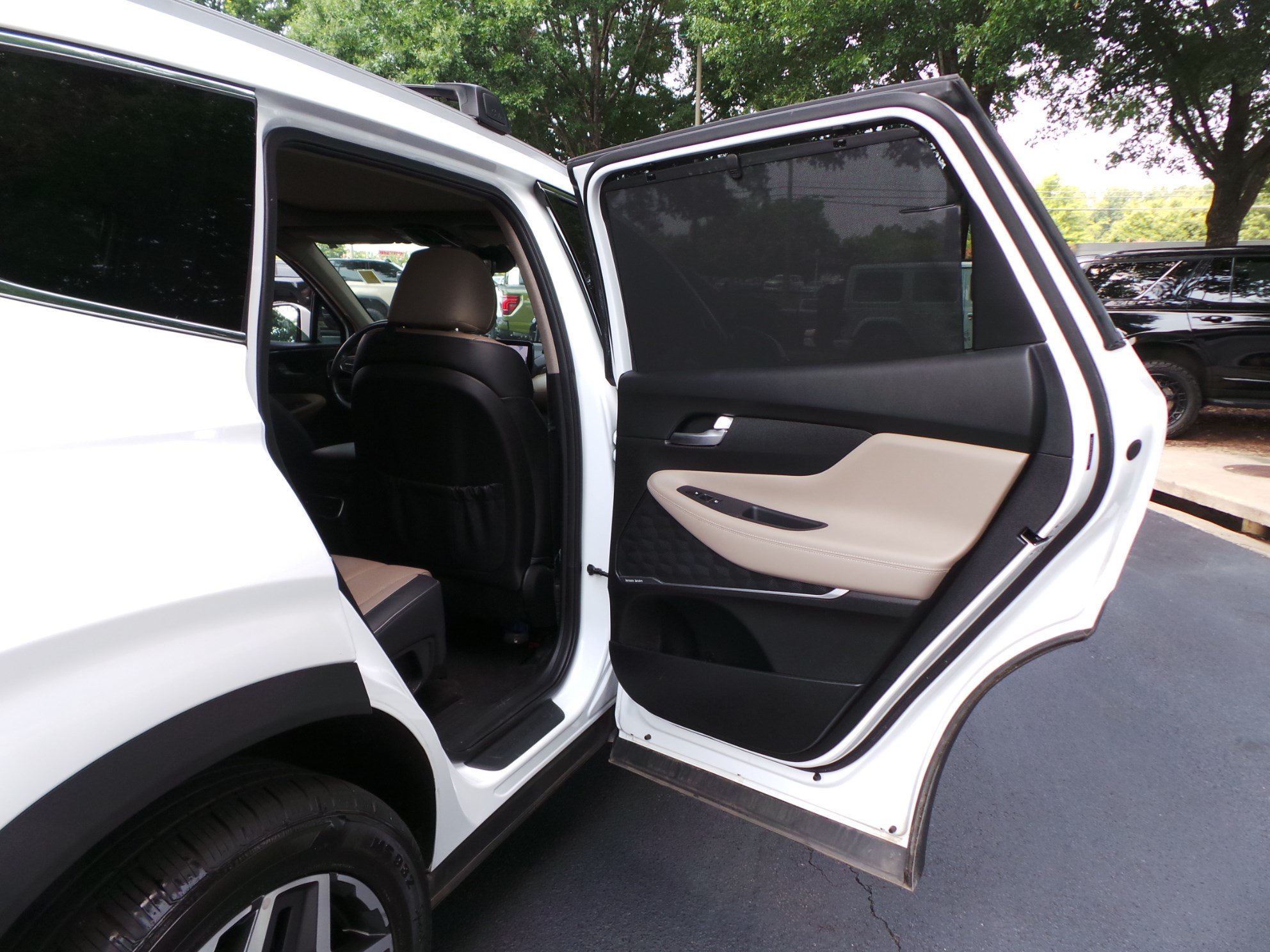 Used 2022 Hyundai Santa Fe Limited FWD image 36