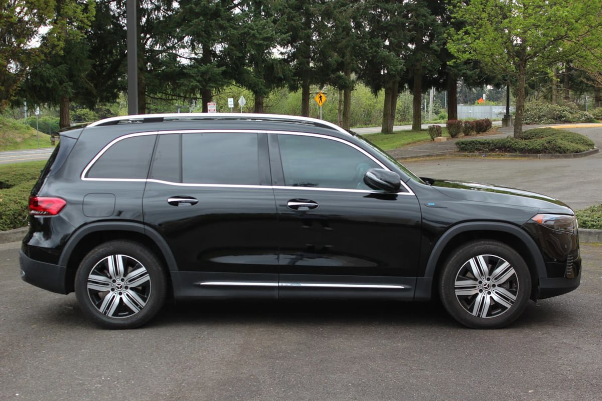 Used 2022 Mercedes-Benz EQB 300 4MATIC image 4