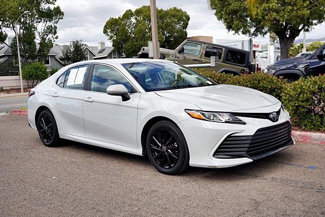 Used 2024 Toyota Camry LE FWD image 6