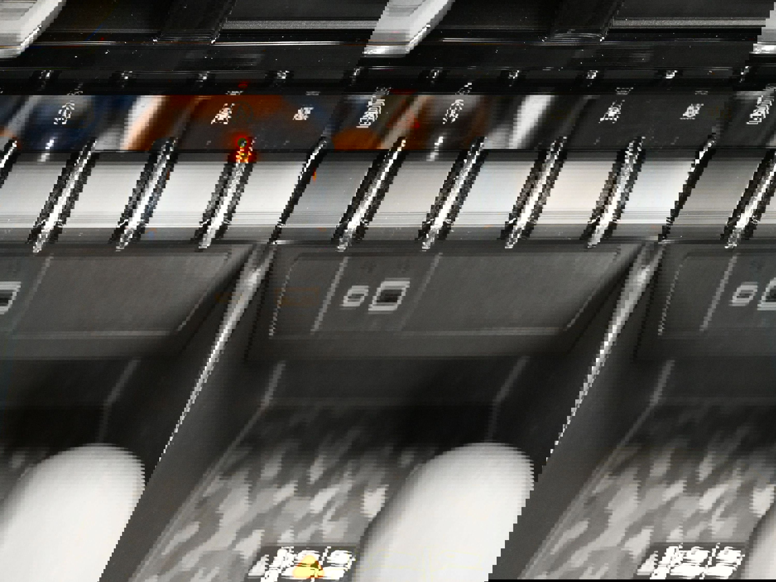 Used 2024 Chevrolet Colorado Z71 w/ Z71 Convenience Package 2 image 18