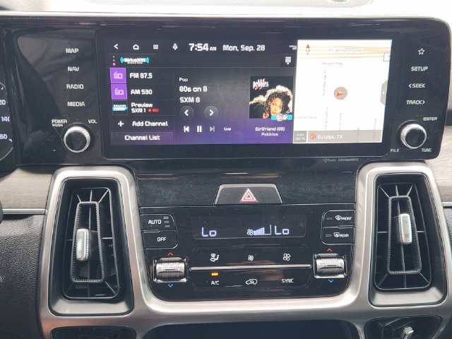 Used 2023 Kia Sorento S w/ Panoramic Sunroof Package AWD/4WD image 5