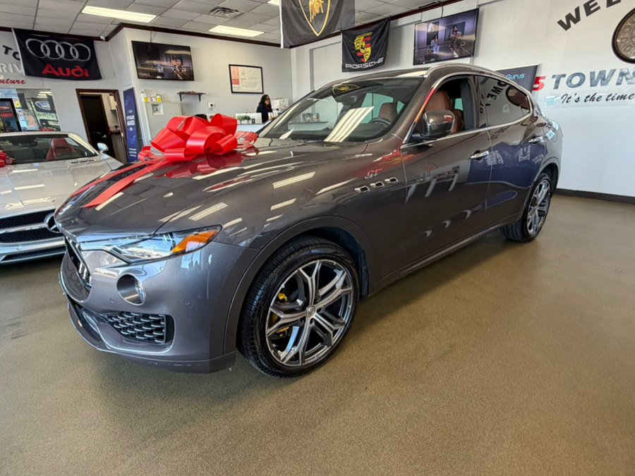 Used 2023 Maserati Levante GT AWD/4WD image 4