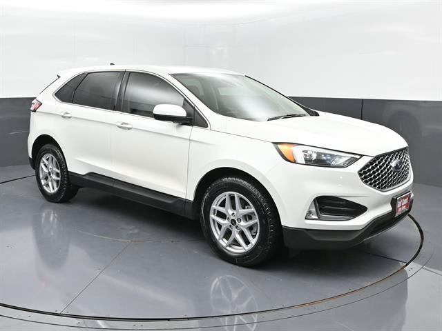 Certified 2024 Ford Edge SEL w/ Convenience Package AWD/4WD image 2