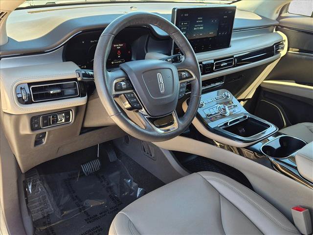 Used 2023 Lincoln Nautilus AWD image 10