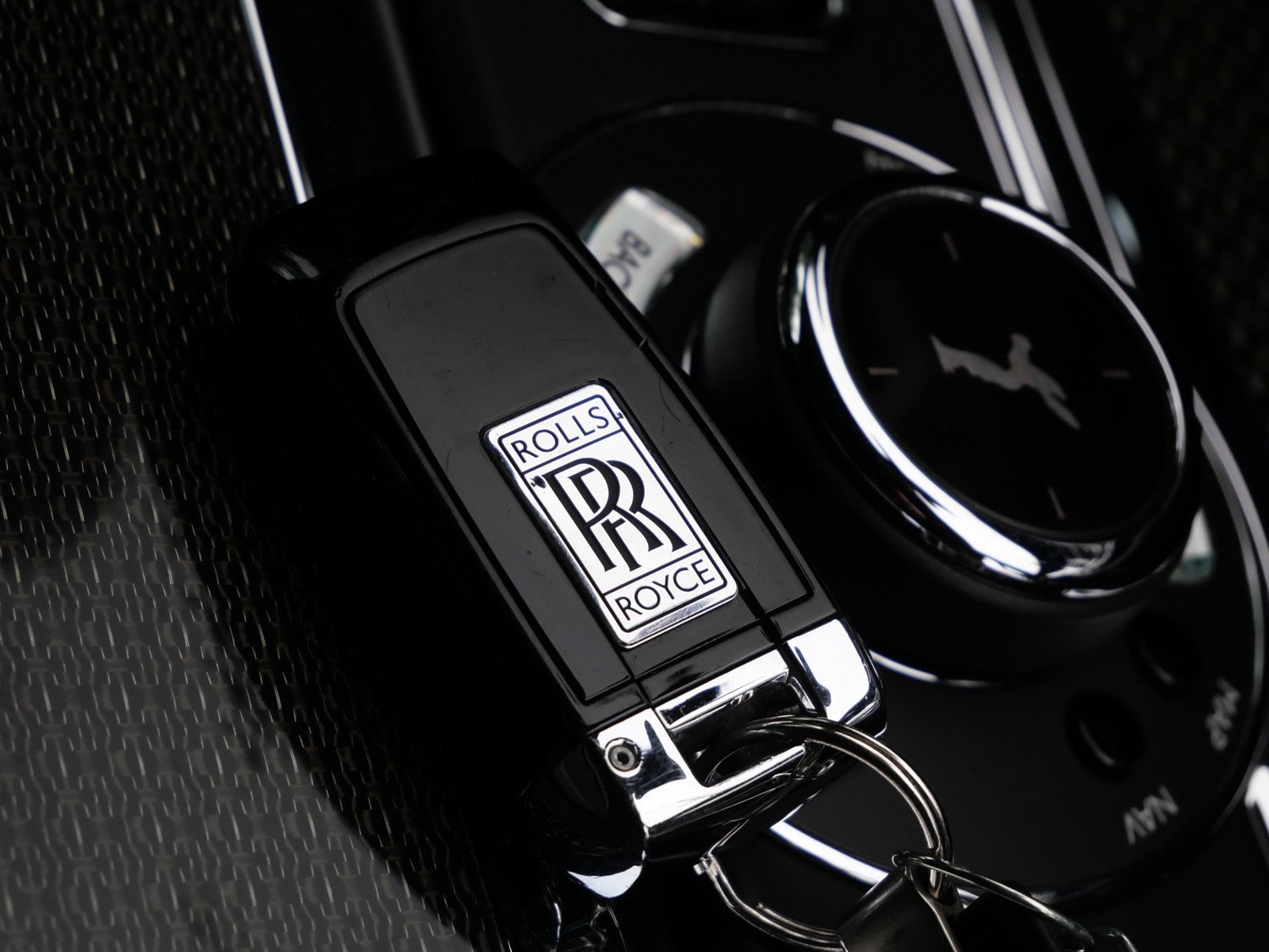 Used 2020 Rolls-Royce Dawn image 39