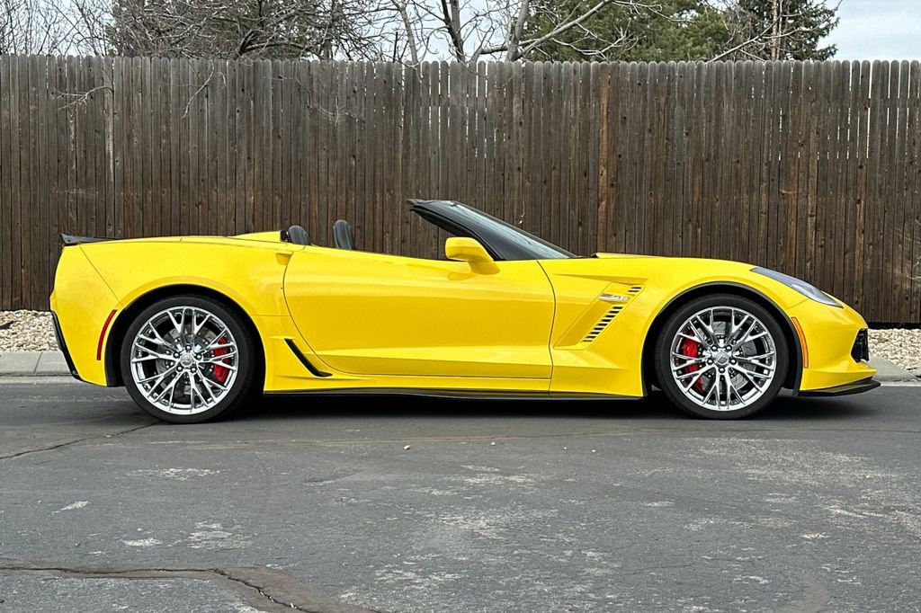 Used 2016 Chevrolet Corvette Z06 w/ 3LZ Preferred Equipment Group image 3