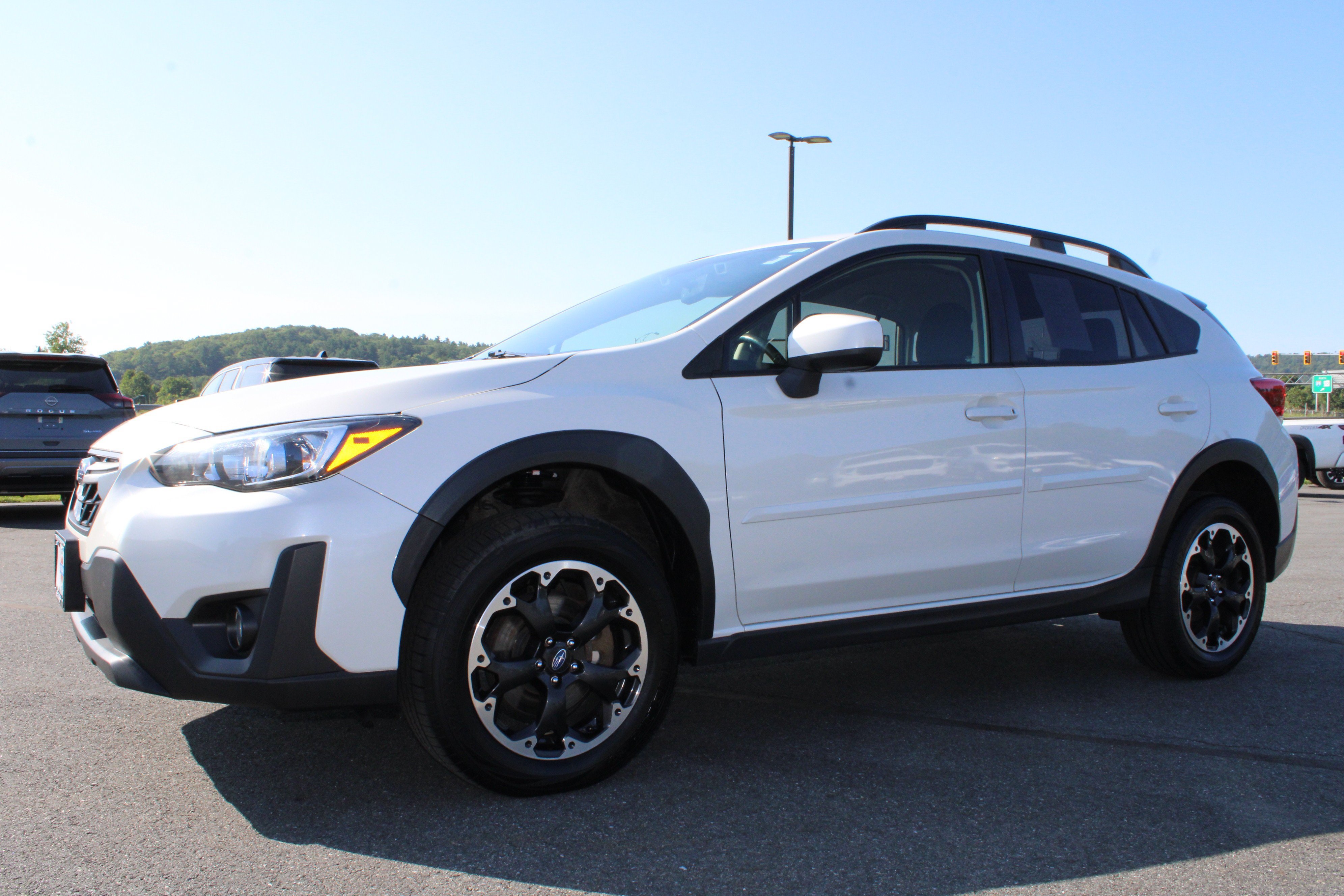 Used 2023 Subaru Crosstrek 2.0i Premium AWD/4WD image 13