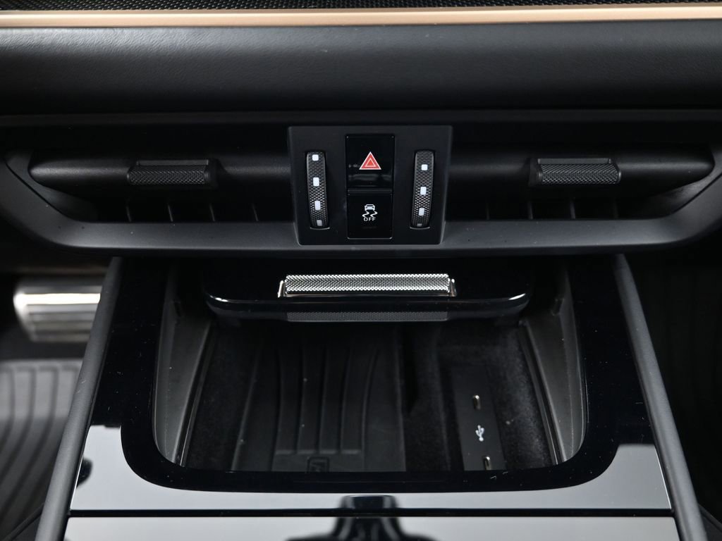 Certified 2024 Porsche Cayenne Turbo GT AWD/4WD image 24