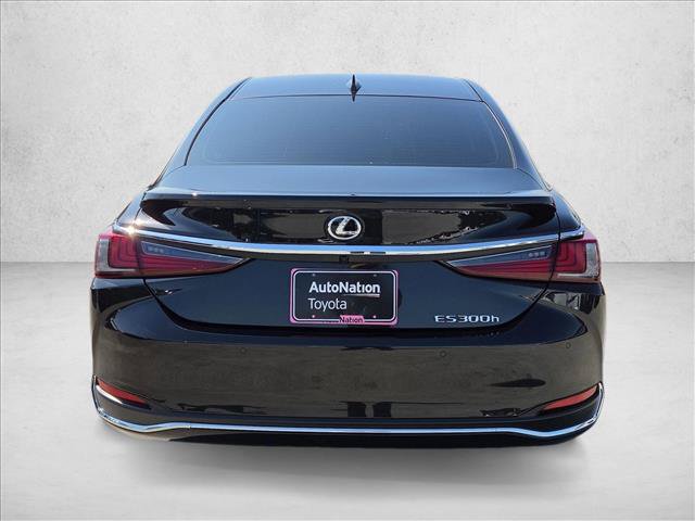 Used 2024 Lexus ES 300h w/ Accessory Package (Z2) FWD image 7