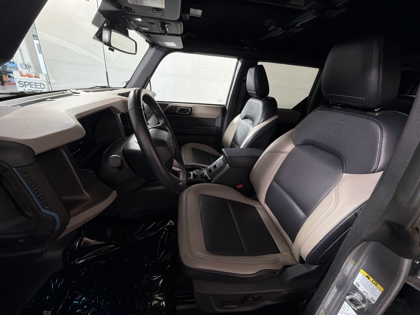 Used 2024 Ford Bronco Wildtrak AWD/4WD image 13