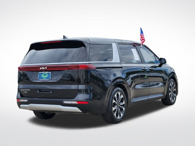 Used 2022 Kia Carnival EX FWD image 8