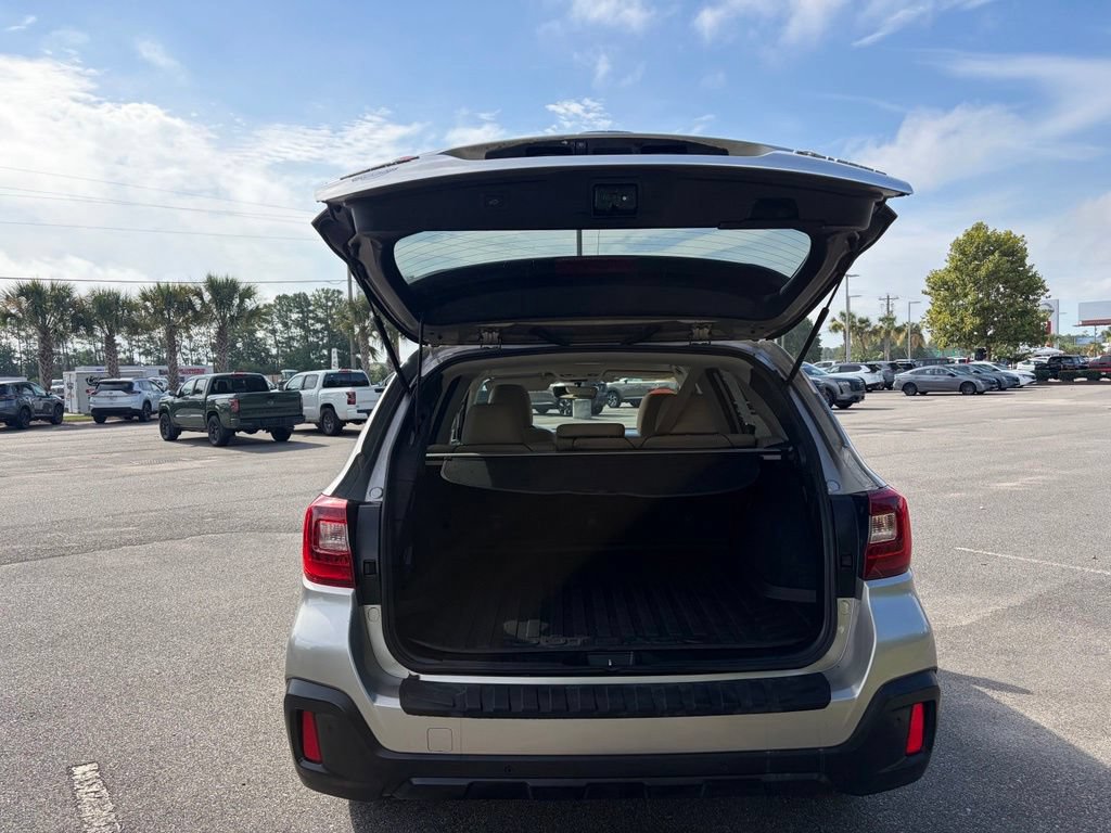 Used 2019 Subaru Outback 2.5i Limited w/ Popular Package #2 AWD/4WD image 5