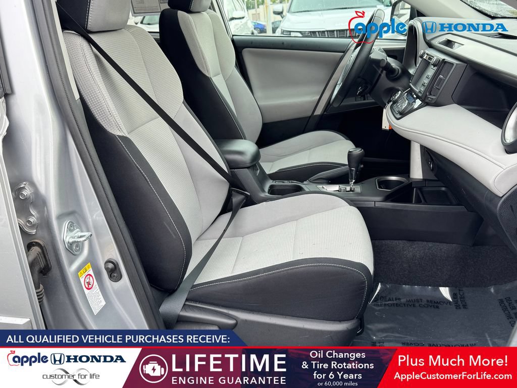 Used 2017 Toyota RAV4 XLE AWD/4WD image 21