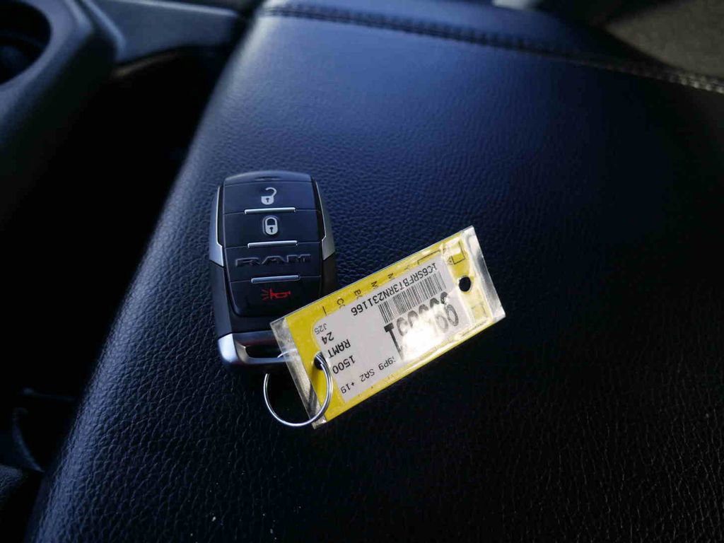 Used 2024 RAM 1500 Big Horn image 32