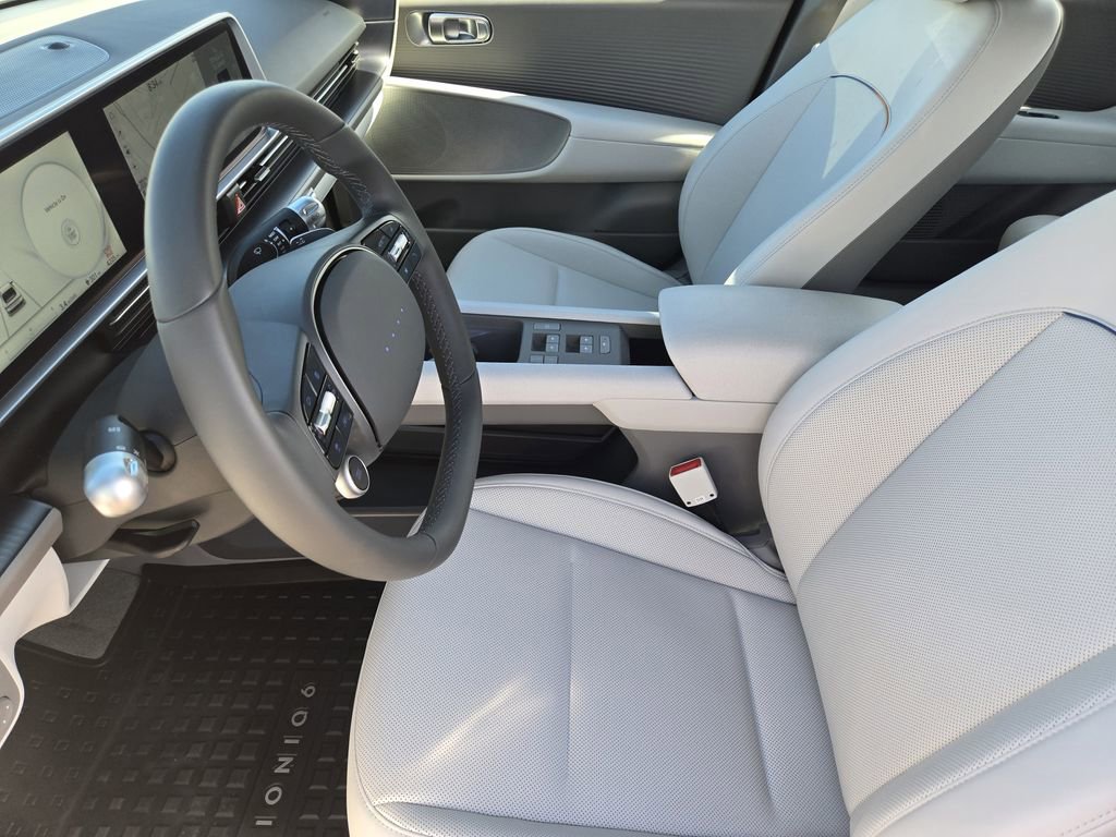 Used 2025 Hyundai Ioniq 6 SEL image 6
