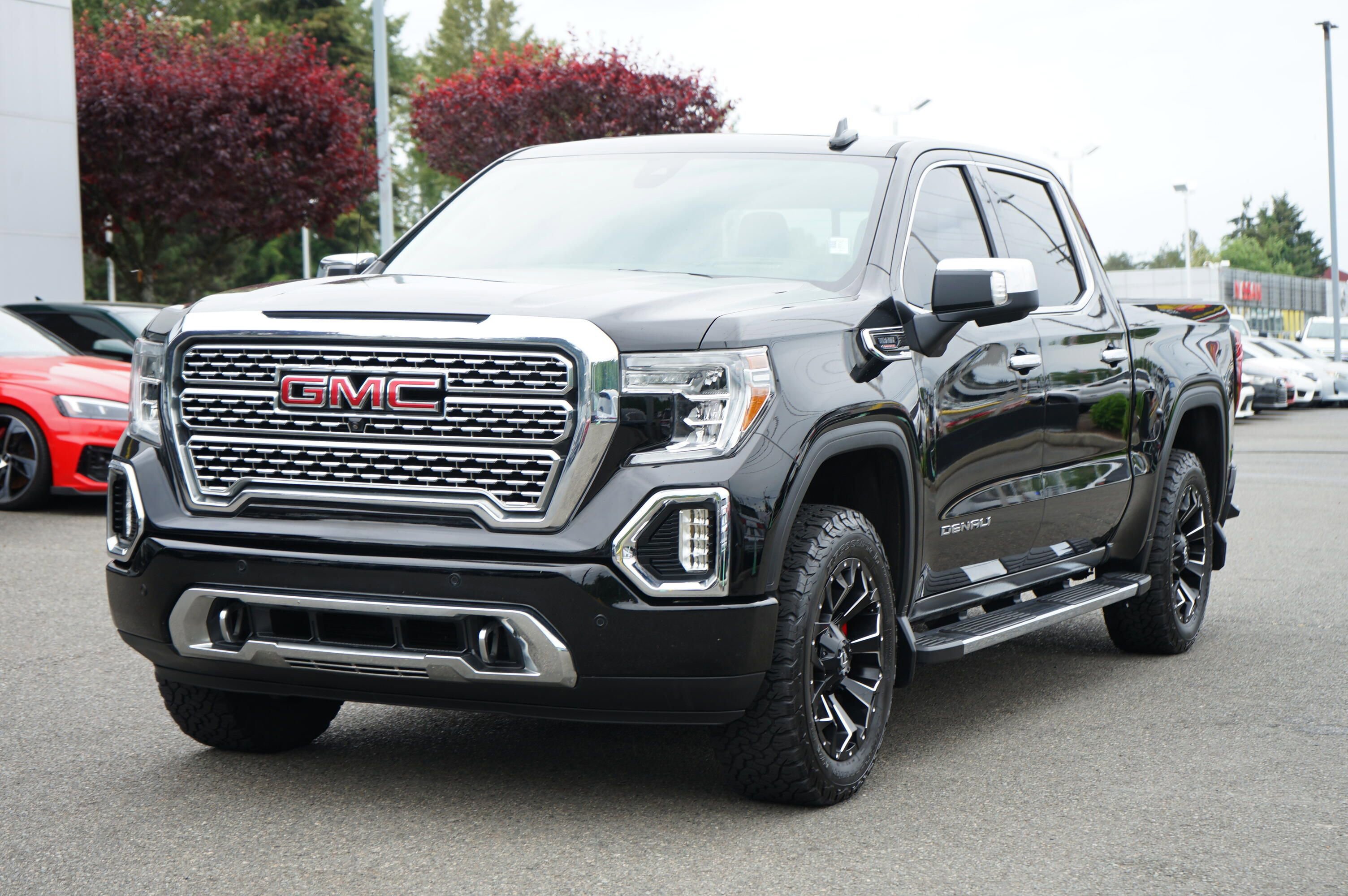 Used 2020 GMC Sierra 1500 Denali w/ Denali Premium Package AWD/4WD image 1