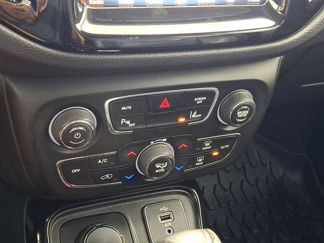 Used 2017 Jeep Compass Limited AWD/4WD image 18
