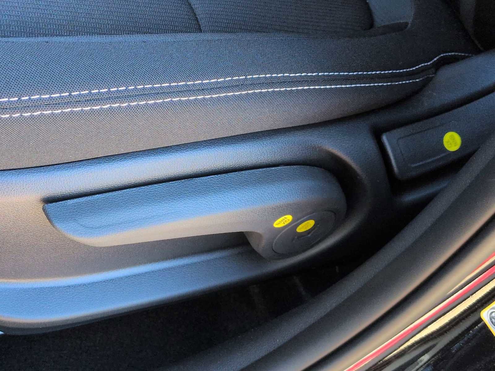 Certified 2026 Hyundai Venue SEL image 17