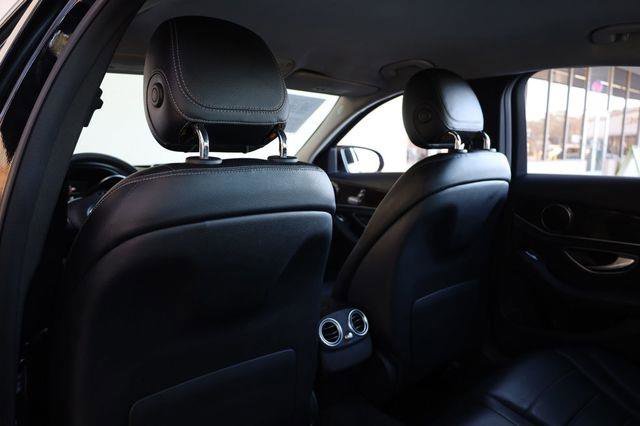 Used 2015 Mercedes-Benz C 300 Sedan image 18