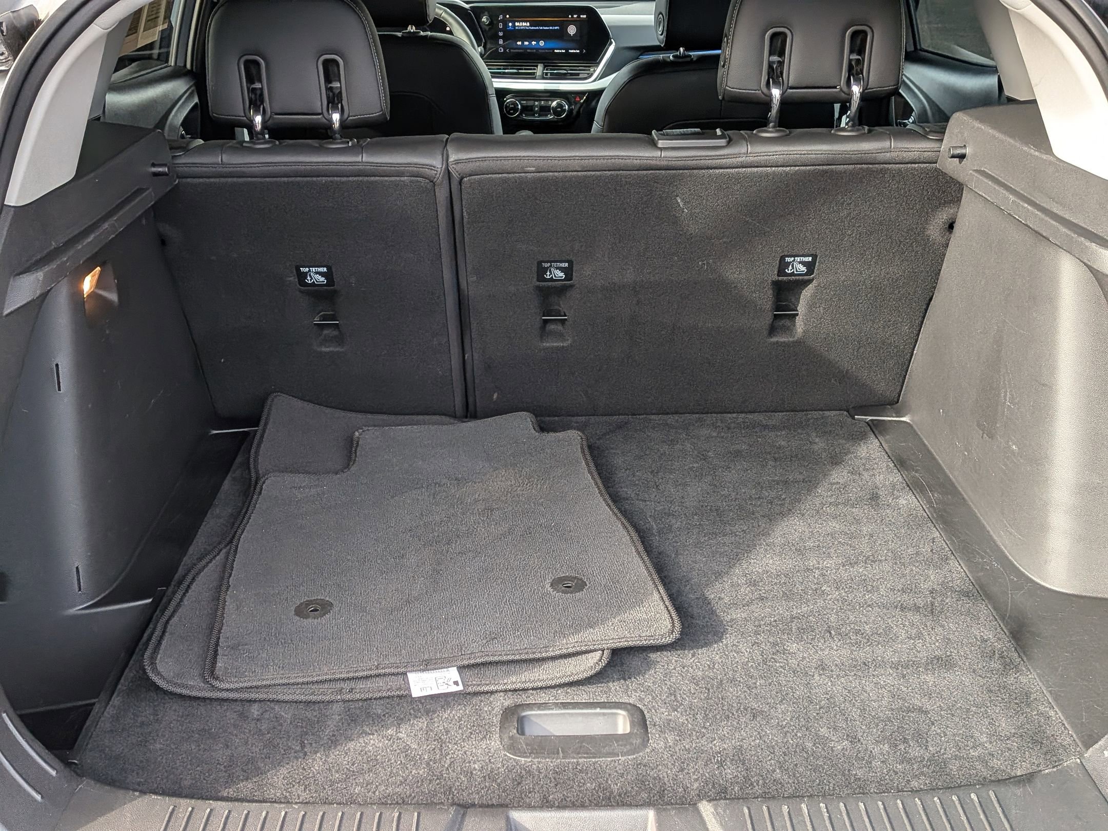 Certified 2025 Chevrolet Trax LT w/ LT Convenience Package image 33