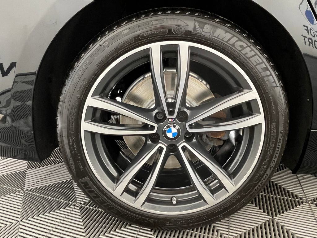 Used 2021 BMW 740i xDrive w/ M Sport Package AWD/4WD image 15