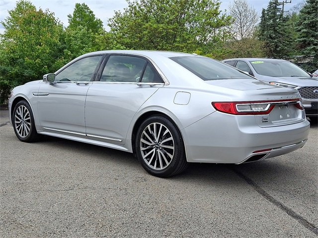 Used 2017 Lincoln Continental Select FWD image 4