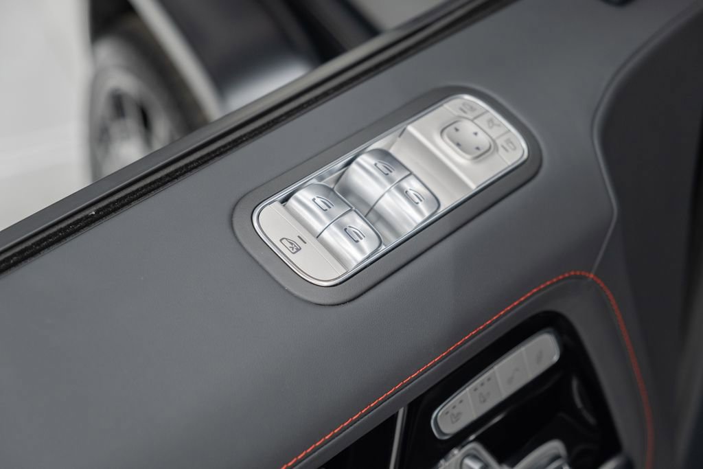 Used 2025 Mercedes-Benz G 63 AMG 4MATIC image 48