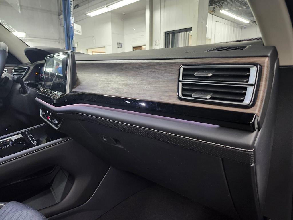 New 2026 Volkswagen Atlas SEL Premium R-Line image 13