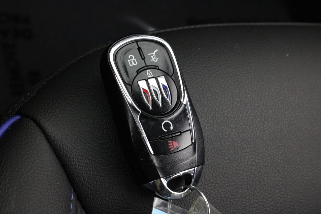 Used 2025 Buick Envista Sport Touring w/ Convenience I Package FWD image 31