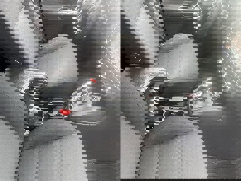 Used 2024 Nissan Kicks S image 27