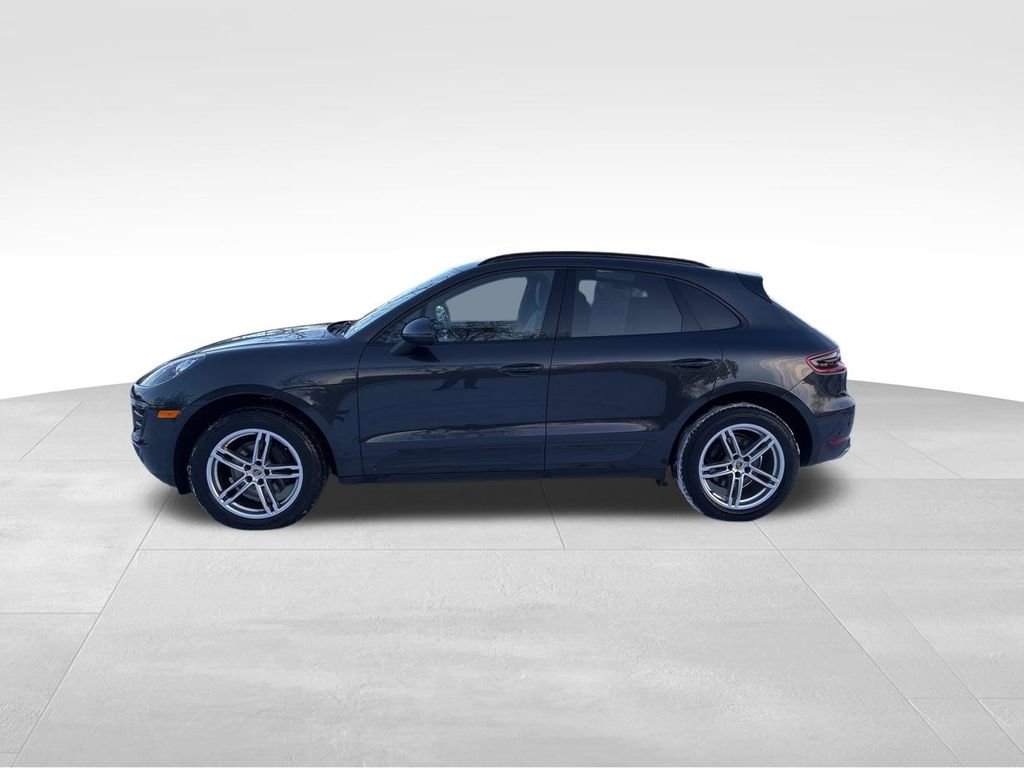 Used 2018 Porsche Macan Base image 15