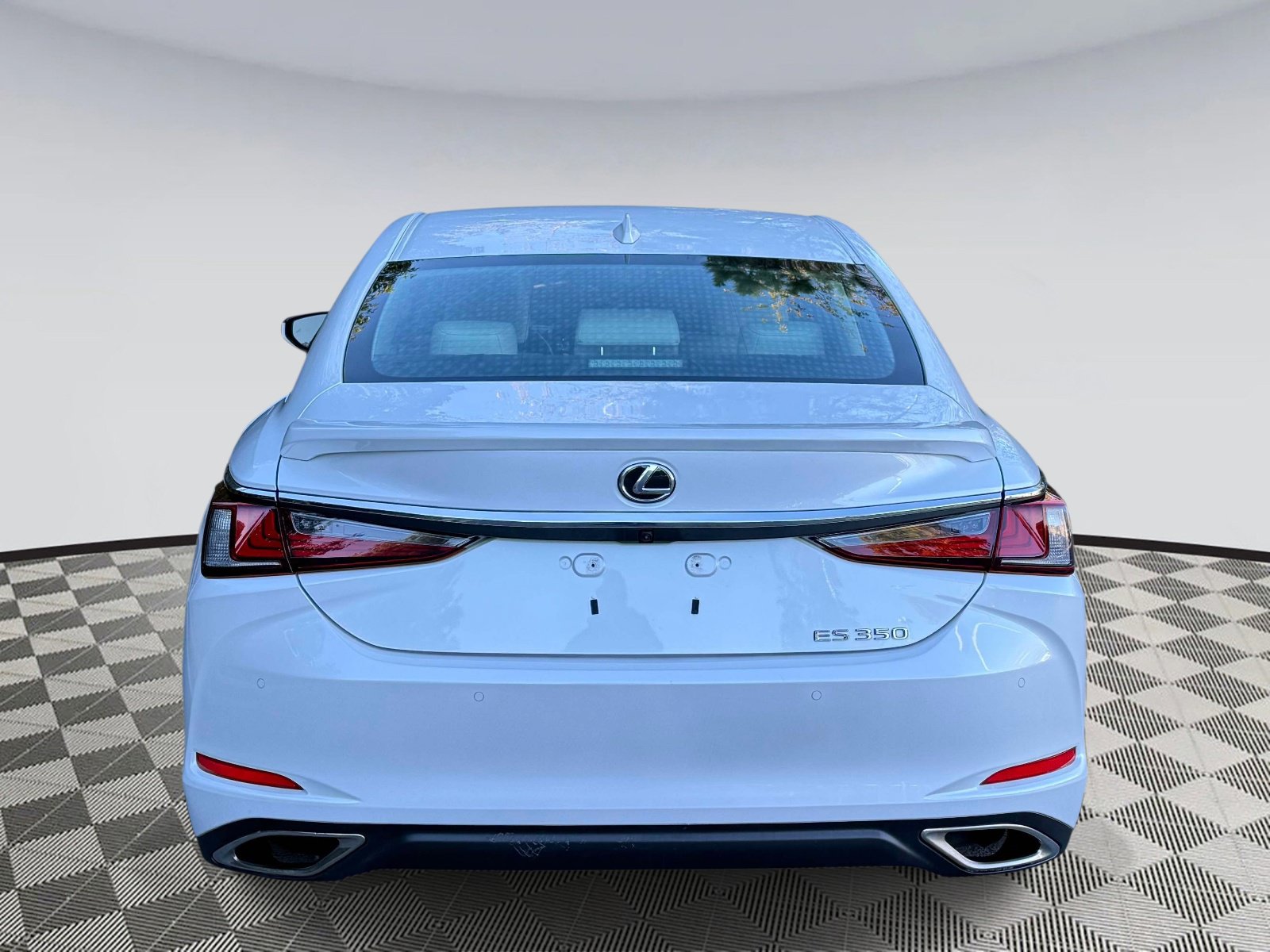 Used 2025 Lexus ES 350 w/ Premium Package FWD image 3
