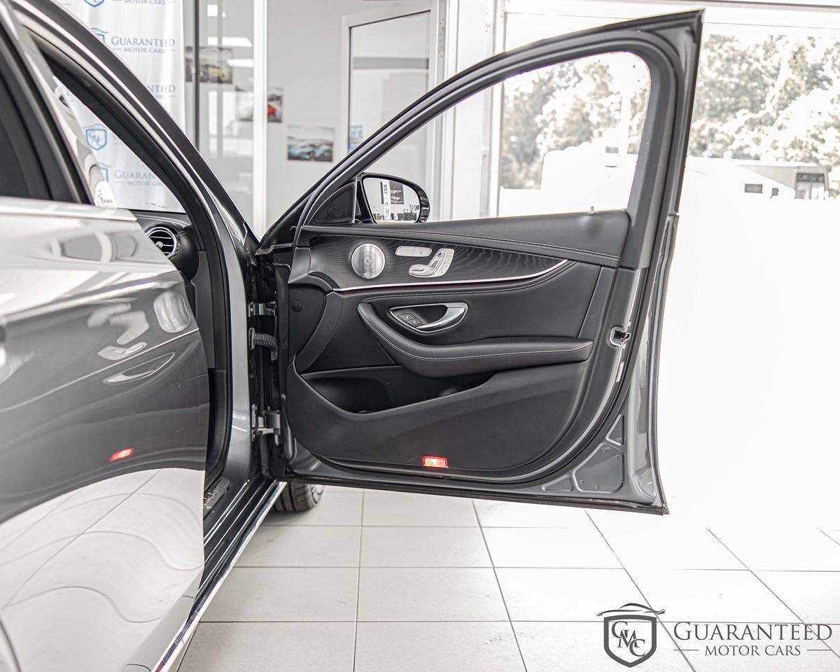 Used 2019 Mercedes-Benz E 300 4MATIC w/ Driver Assistance Package image 41