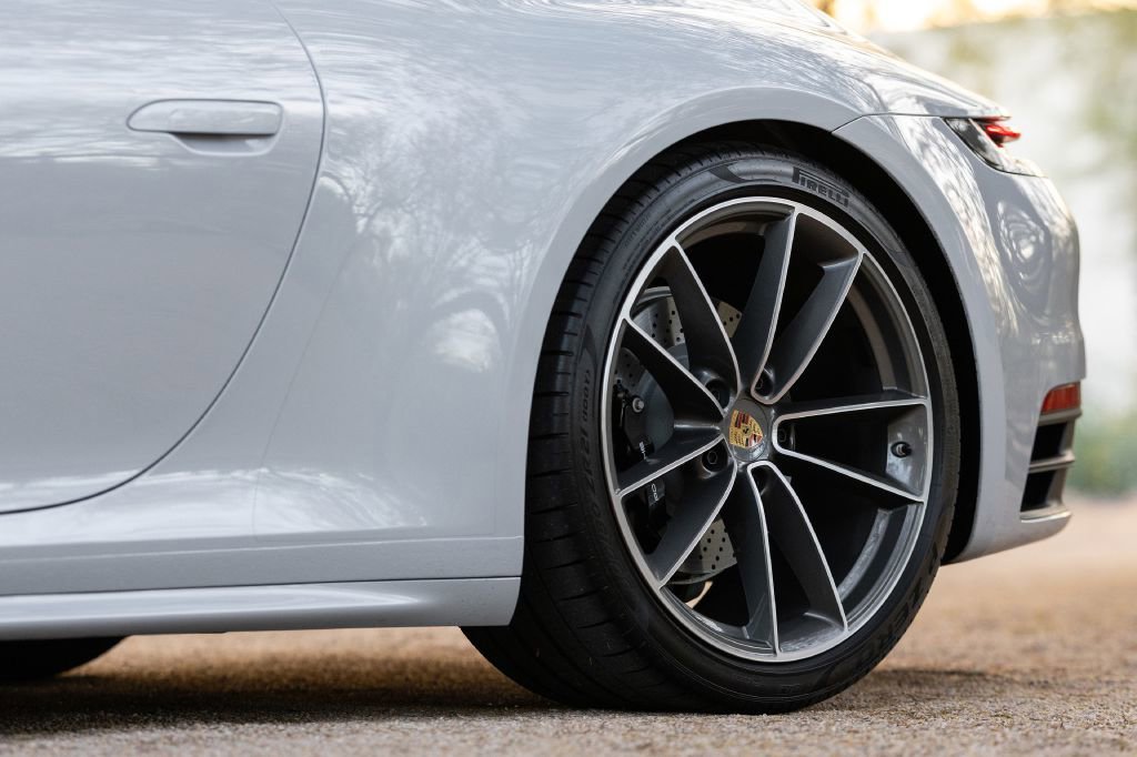 Used 2024 Porsche 911 Carrera 4S w/ Sport Package image 11